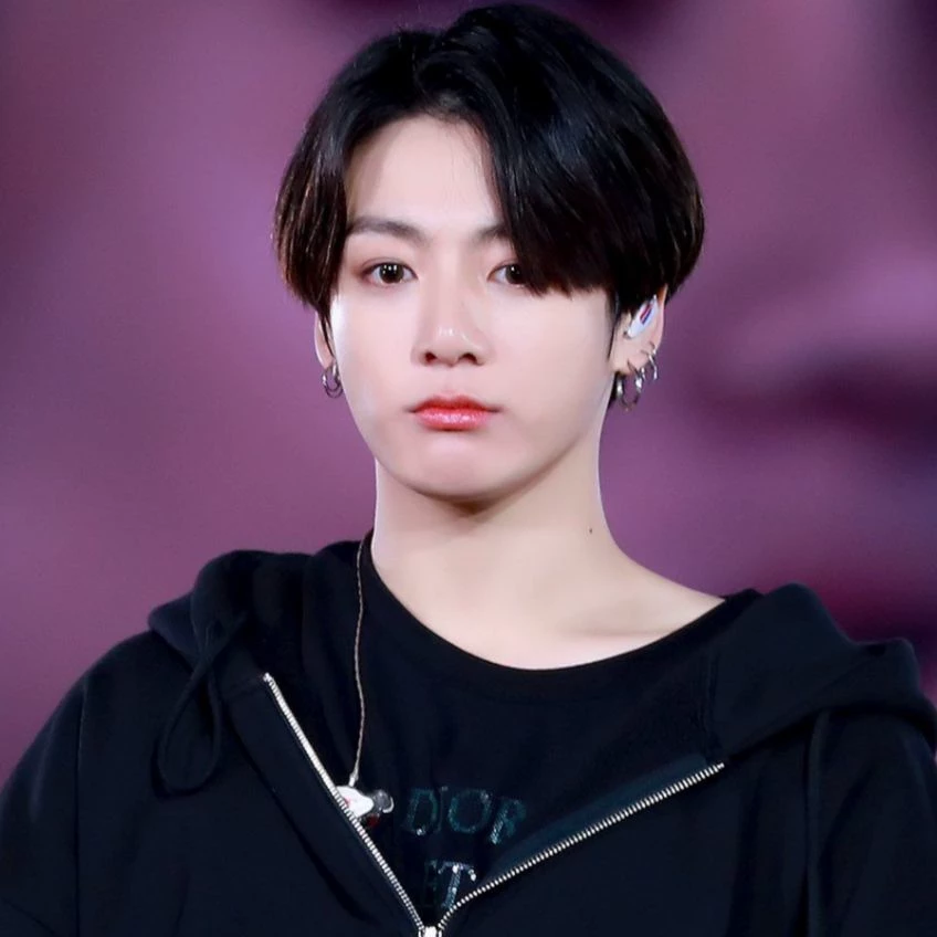 Jungkook \|\| Servant \|\| BL thumbnail