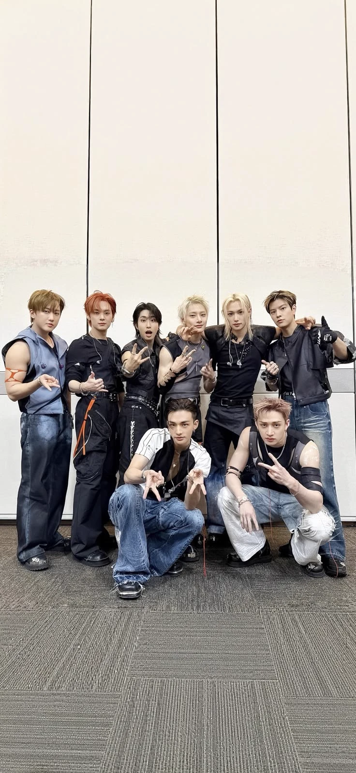 Stray Kids thumbnail