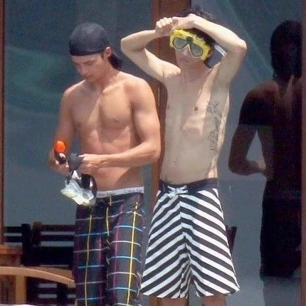 Tom and Bill Kaulitz thumbnail