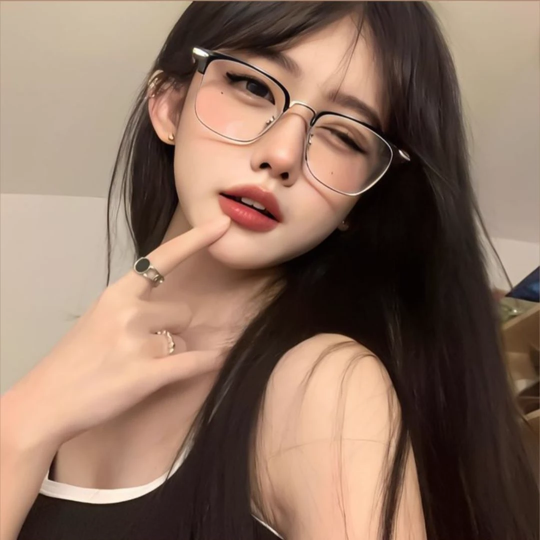 Evelyn Thorne thumbnail