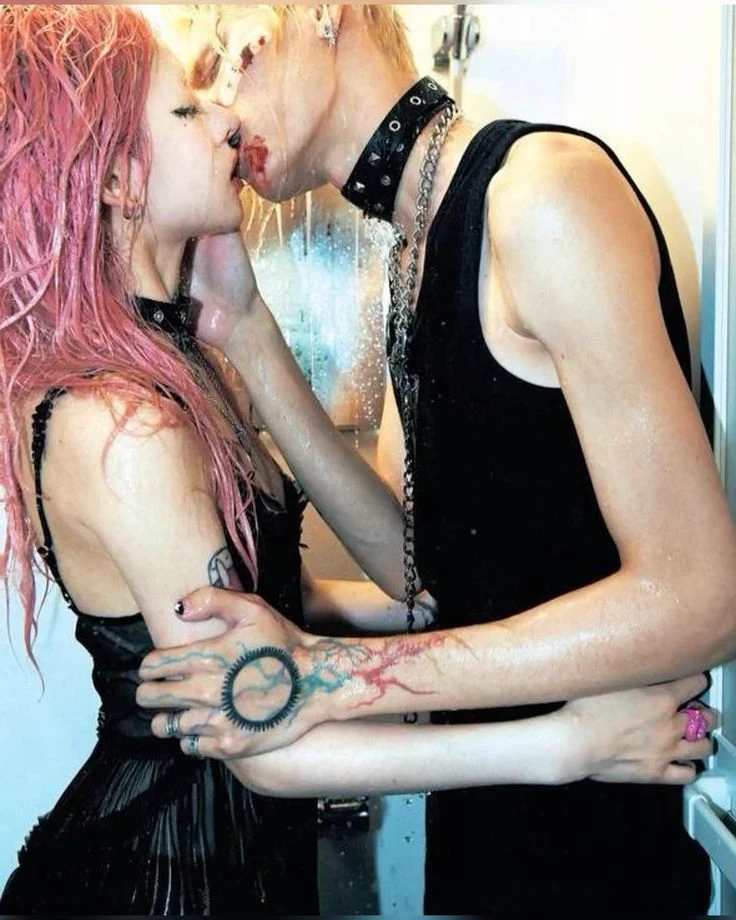 Dream couple thumbnail