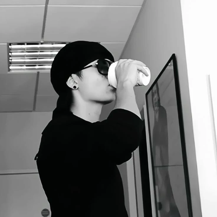 tom kaulitz thumbnail