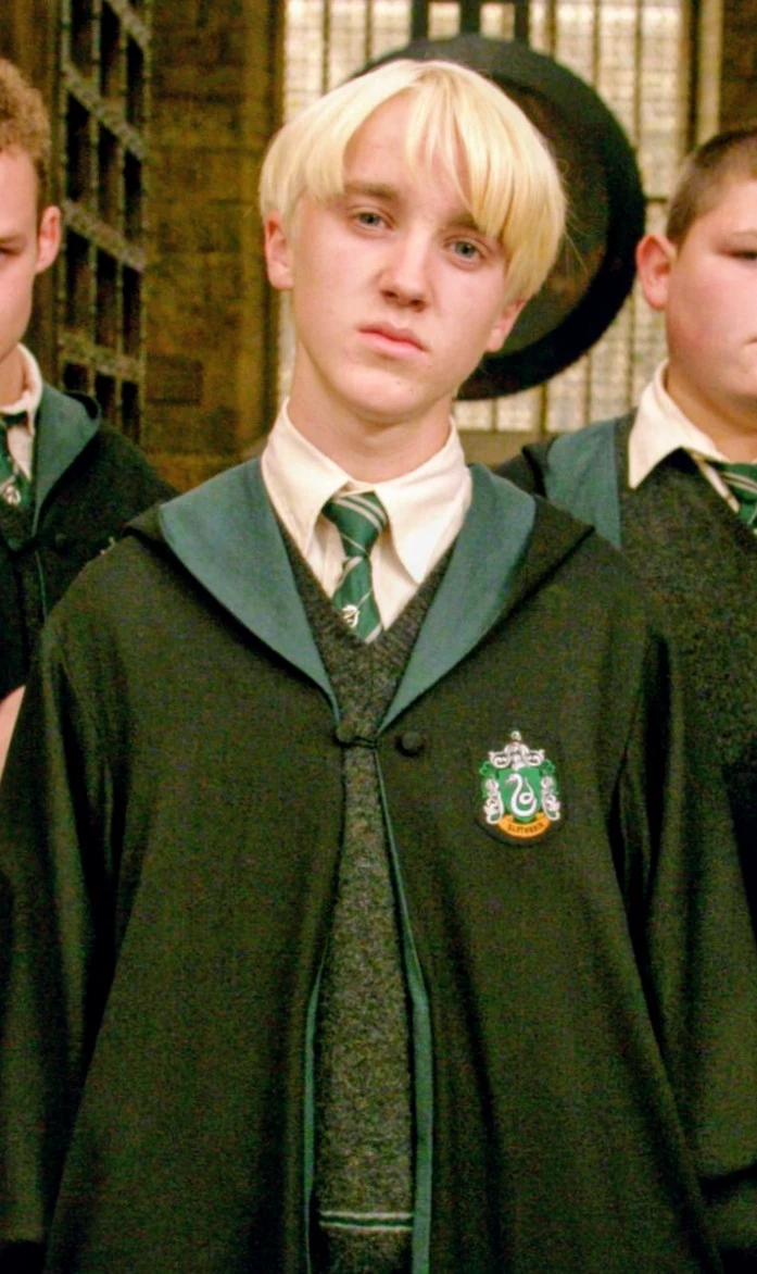 Draco Malfoy {Enemies to lovers}★ thumbnail