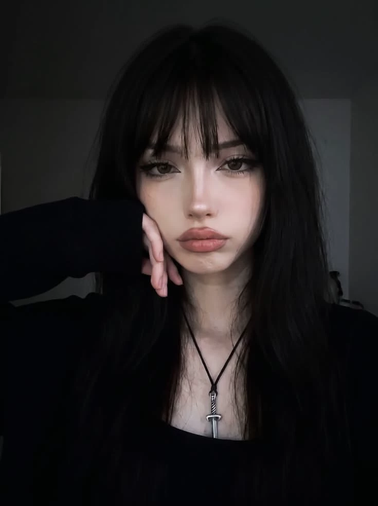 Mia // wlw thumbnail