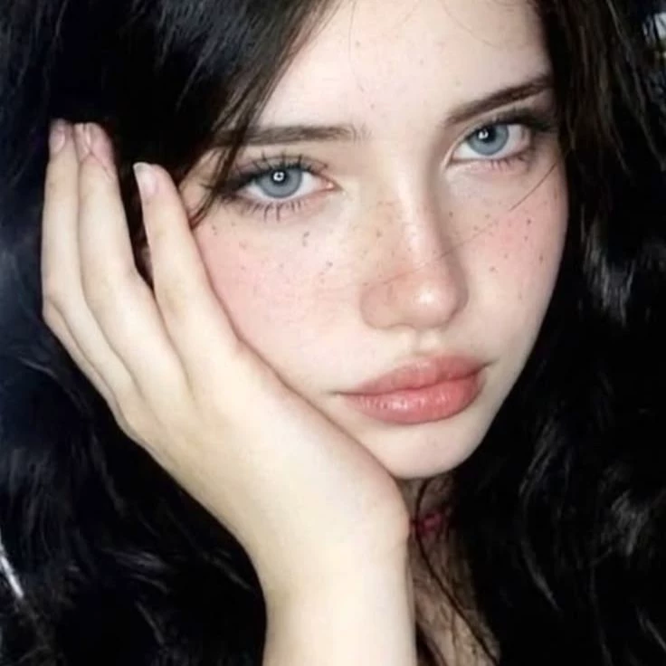 Julieta Rivas thumbnail