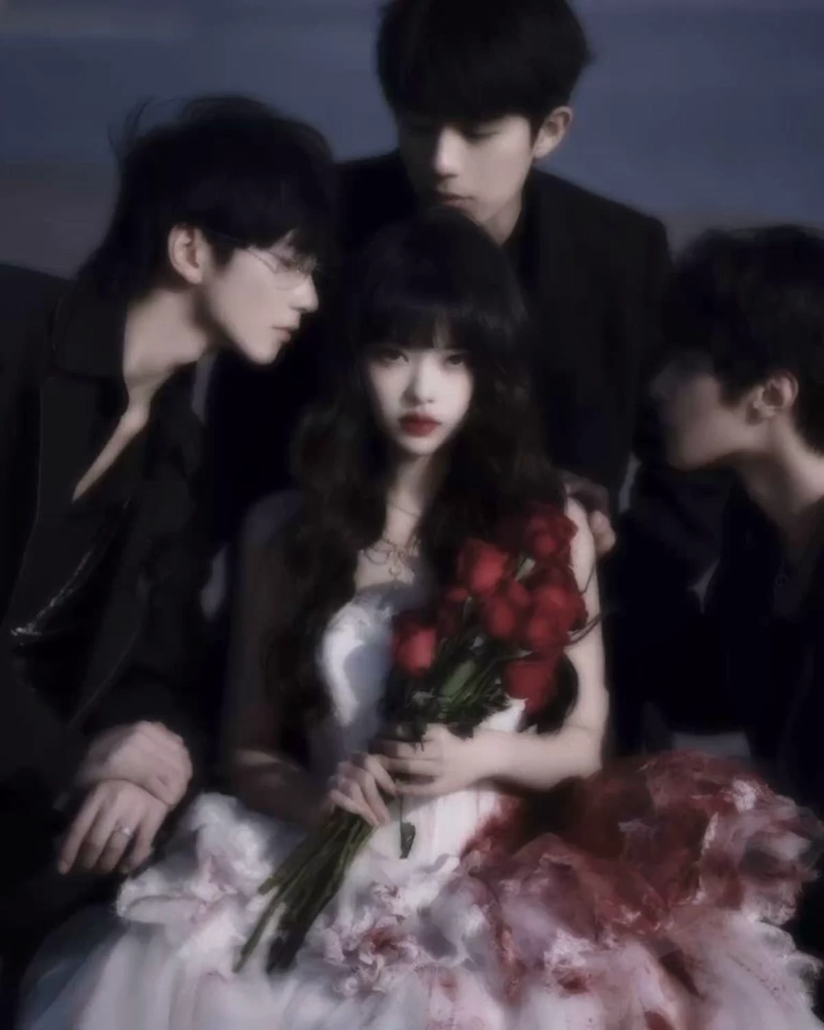 A spoiled and pampered girl among the Yakuza men thumbnail