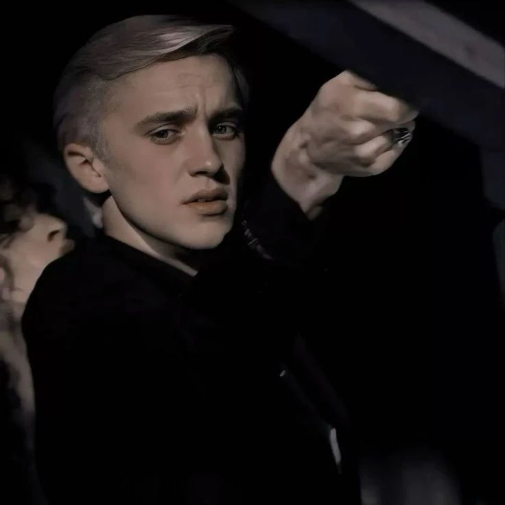 Draco Malfoy thumbnail