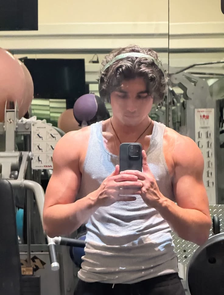 Hunter Davenport thumbnail