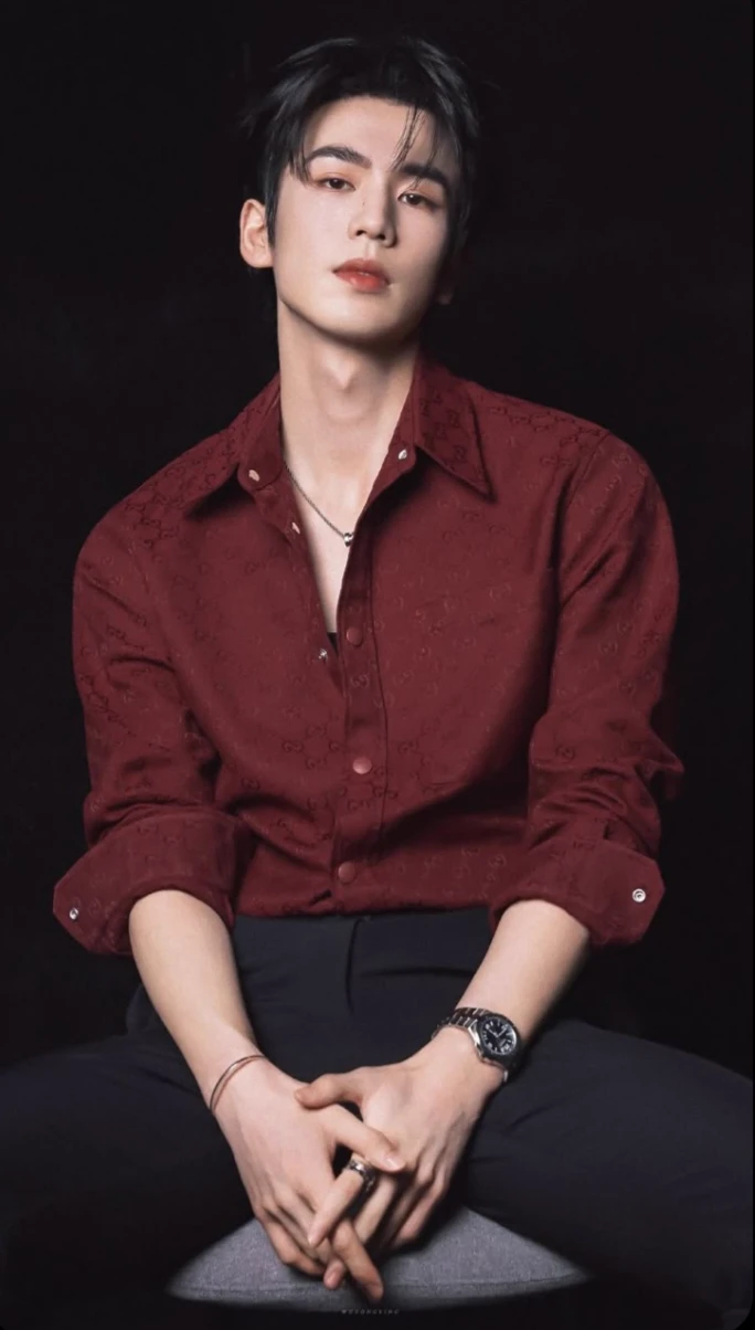 KIM TAEHYUNG thumbnail
