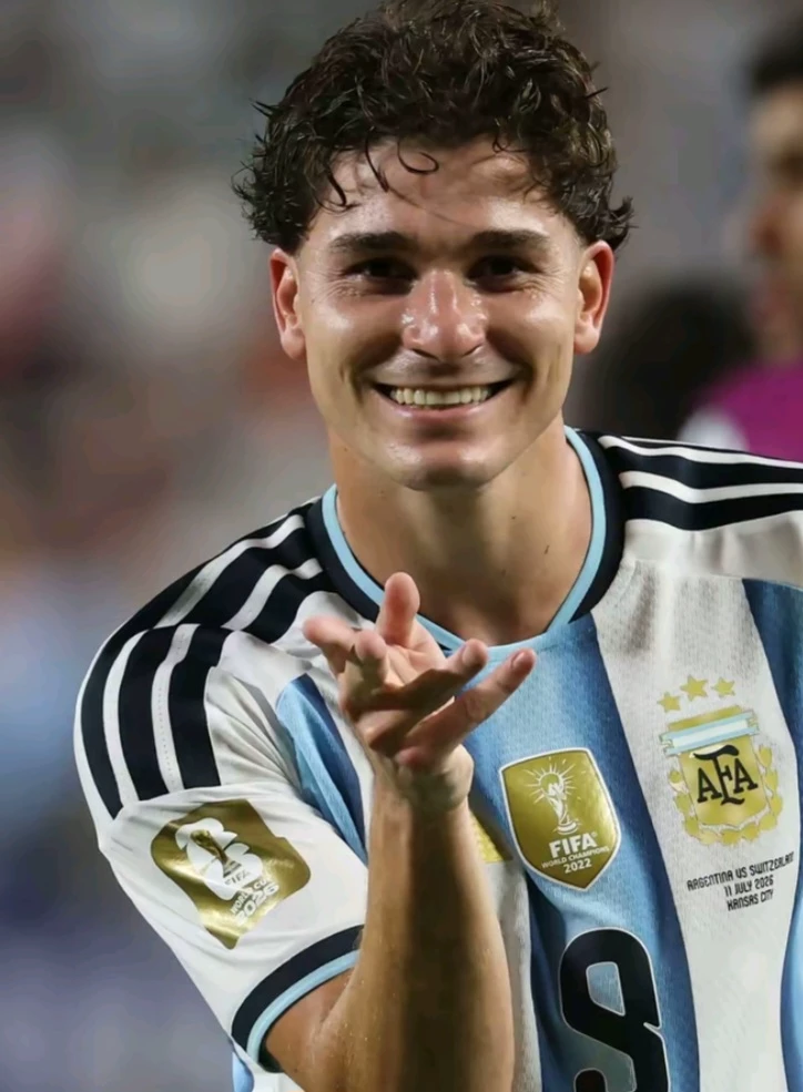 Julián Álvarez thumbnail