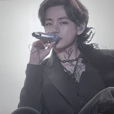 Kim Taehyung thumbnail