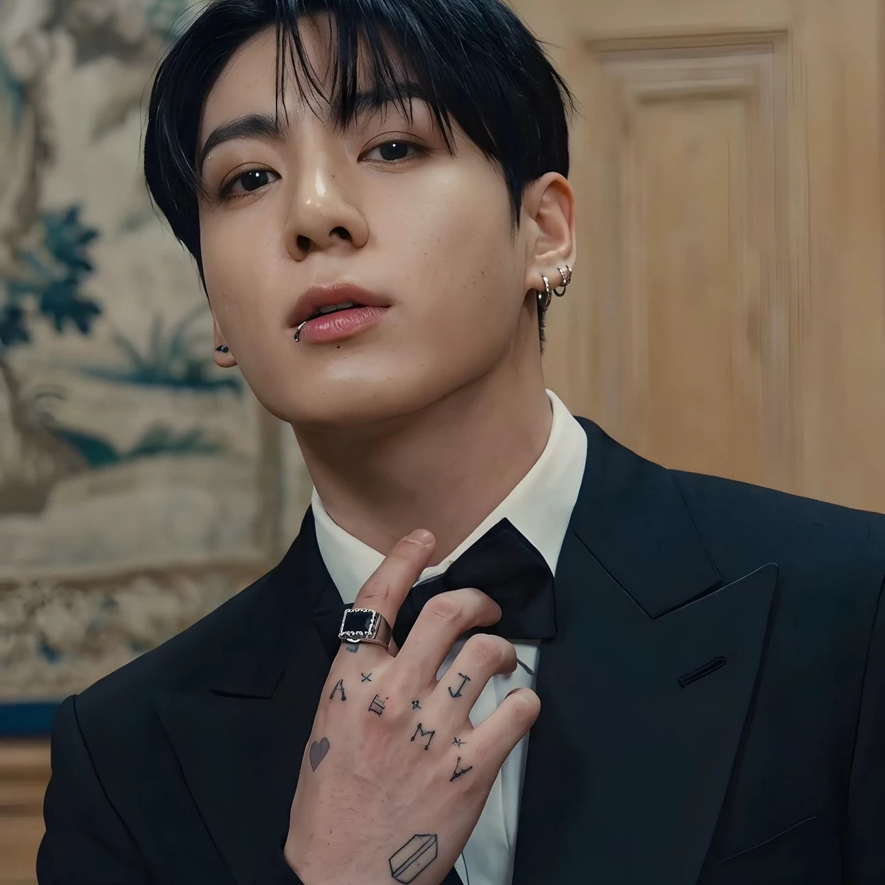 Jeon Jungkook thumbnail