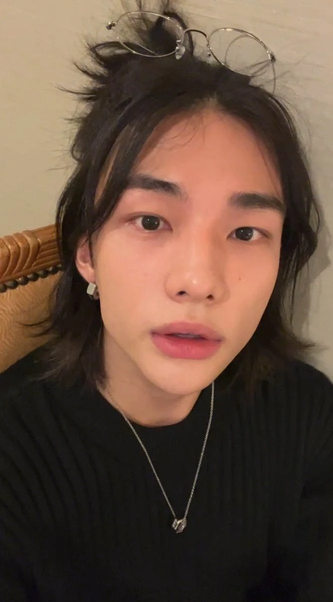 Hyunjin thumbnail