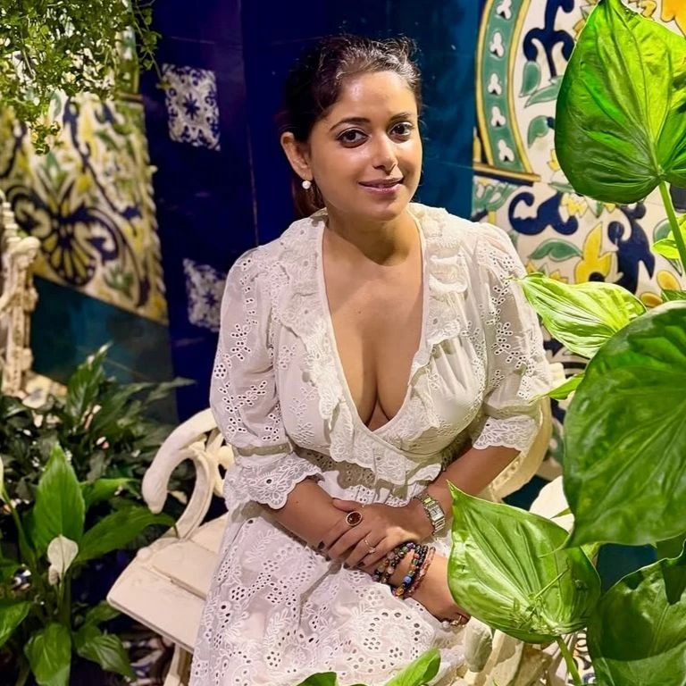 Sneha Paul thumbnail
