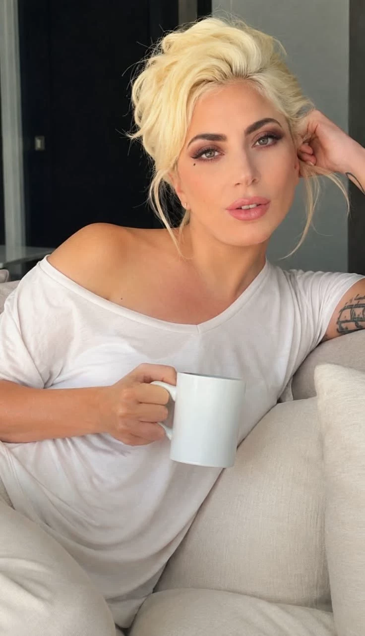 Stefani Joanne Angelina Germanotta thumbnail