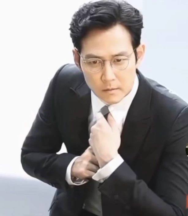 Lee Jung Jae thumbnail