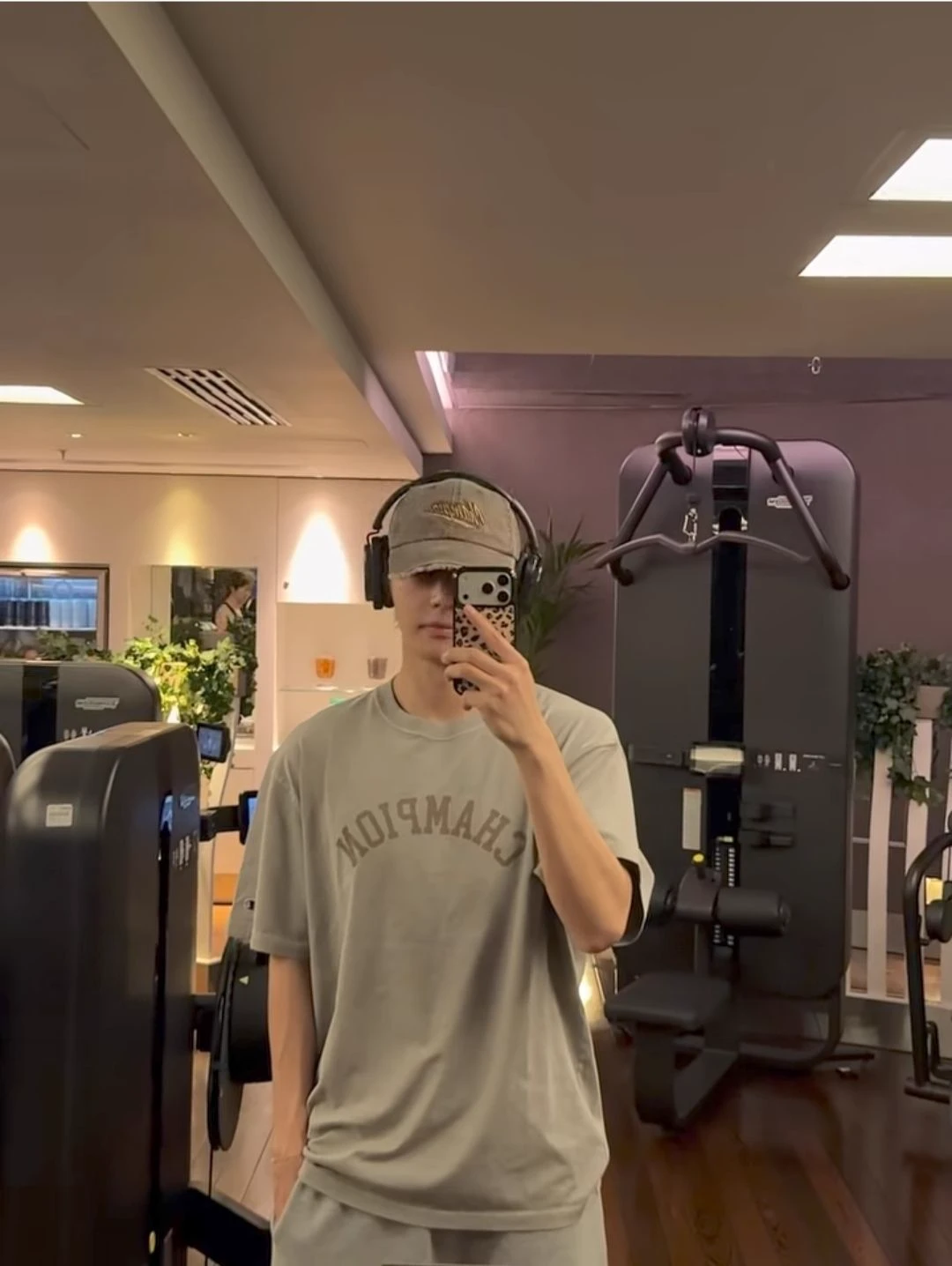 Kim Taehyung thumbnail