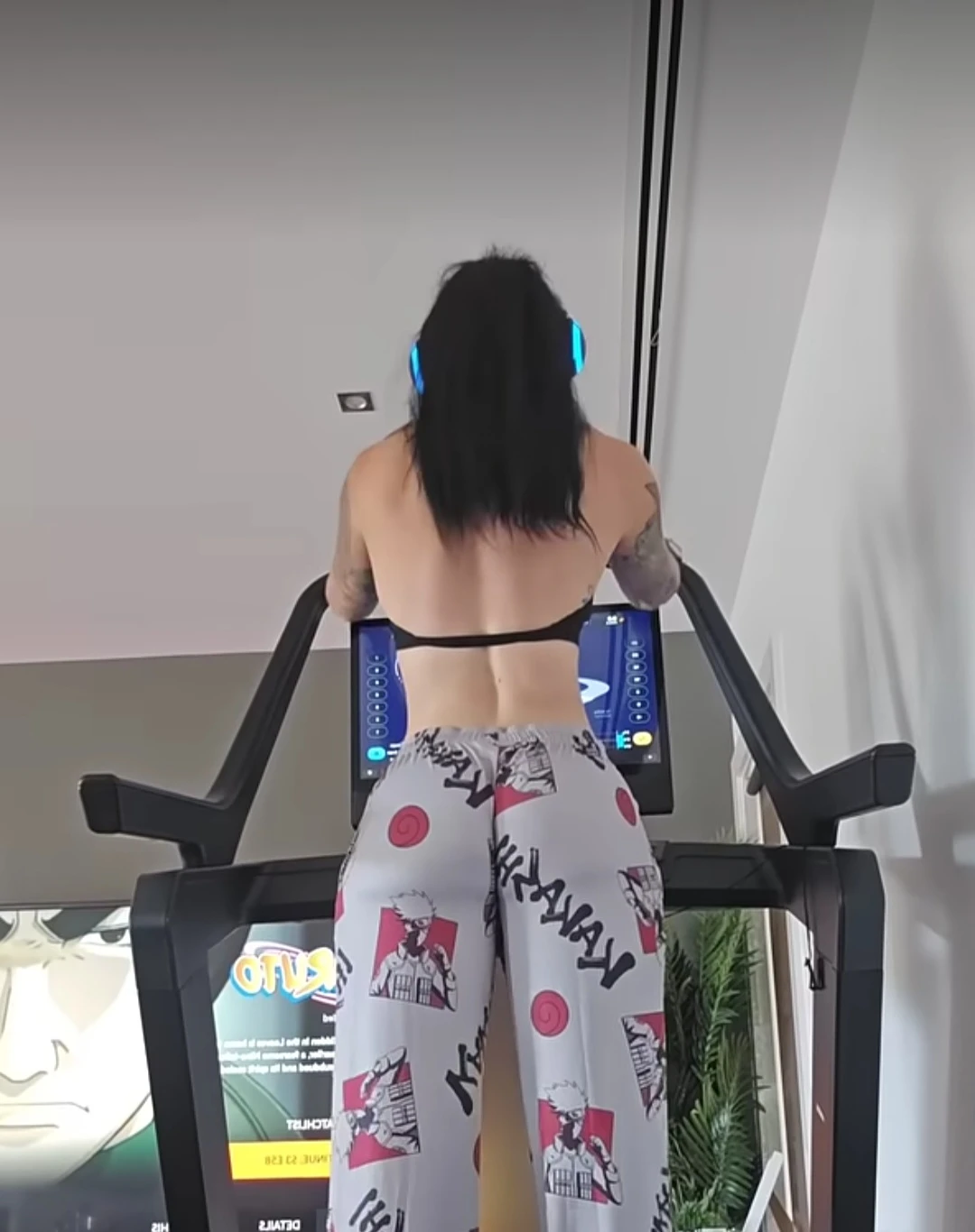 Hailey thumbnail
