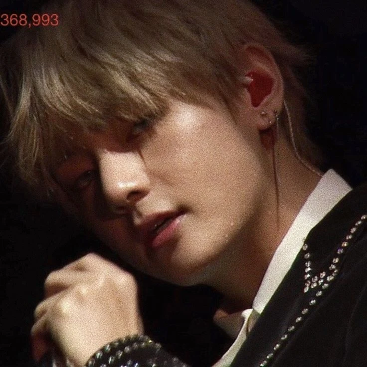 Kim Taehyung thumbnail