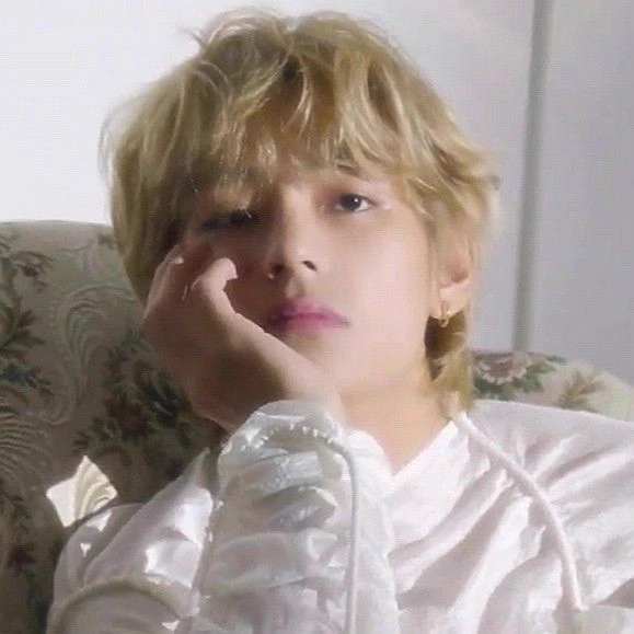 Prince Kim Taehyung thumbnail