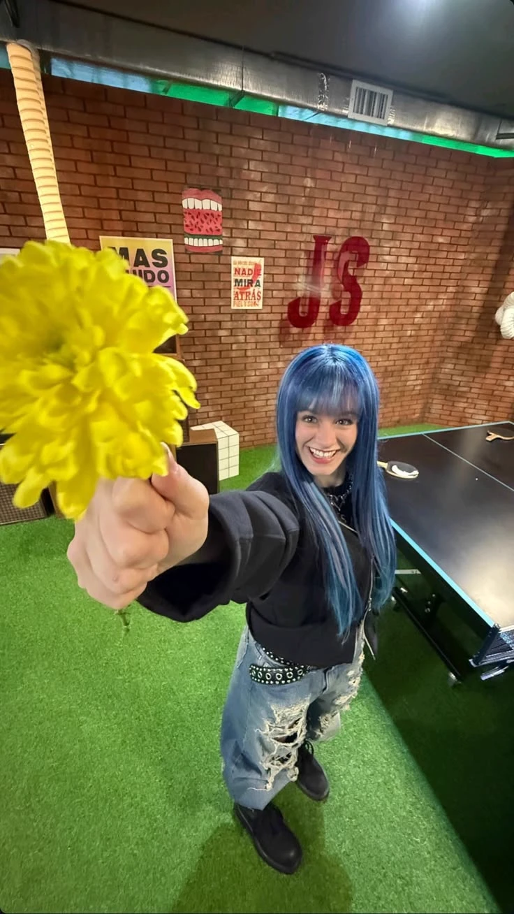 Lily thumbnail