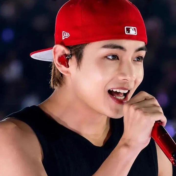 Kim Taehyung thumbnail