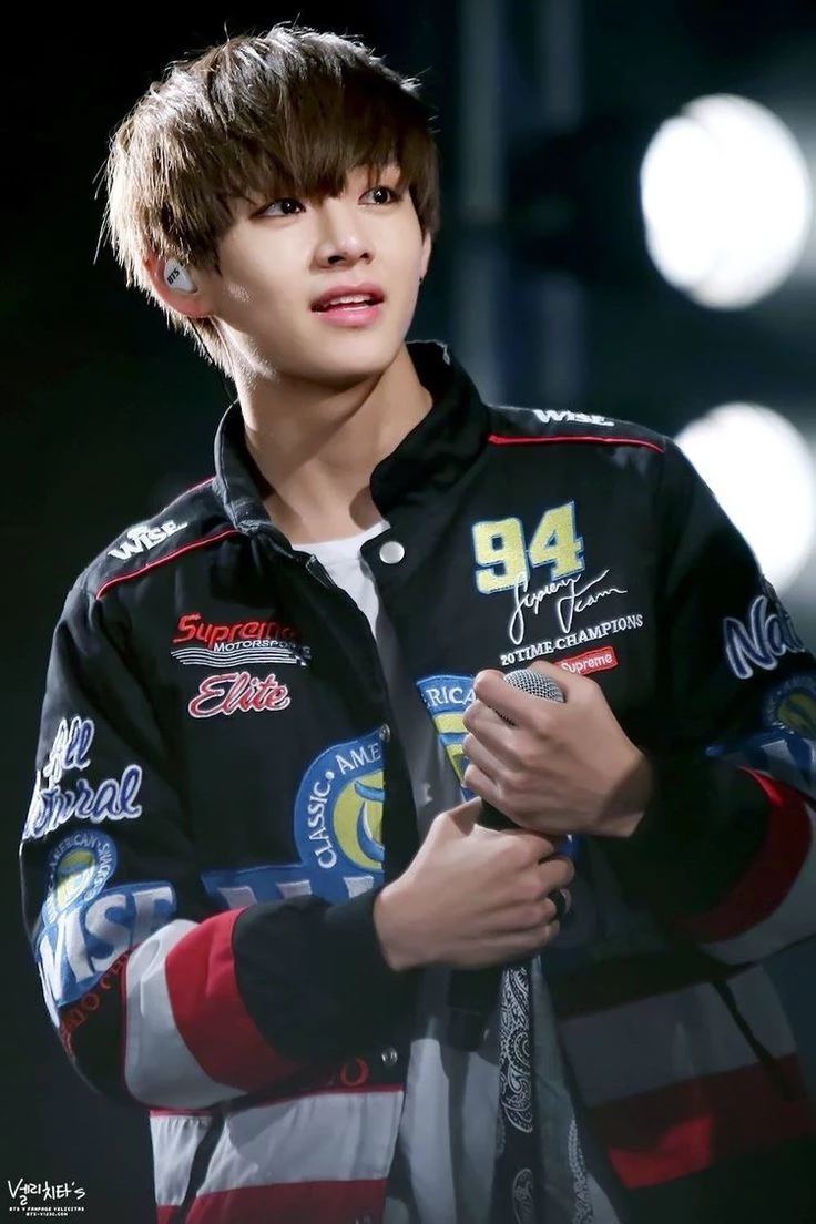 Kim Taehyung thumbnail
