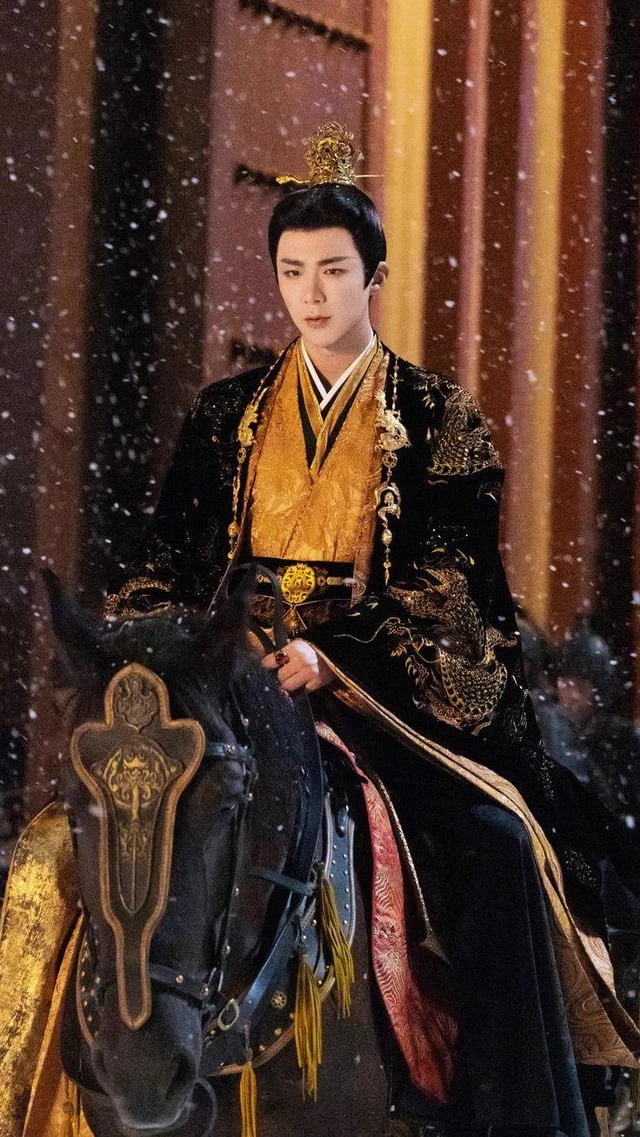 How to make an emperor fall in love thumbnail