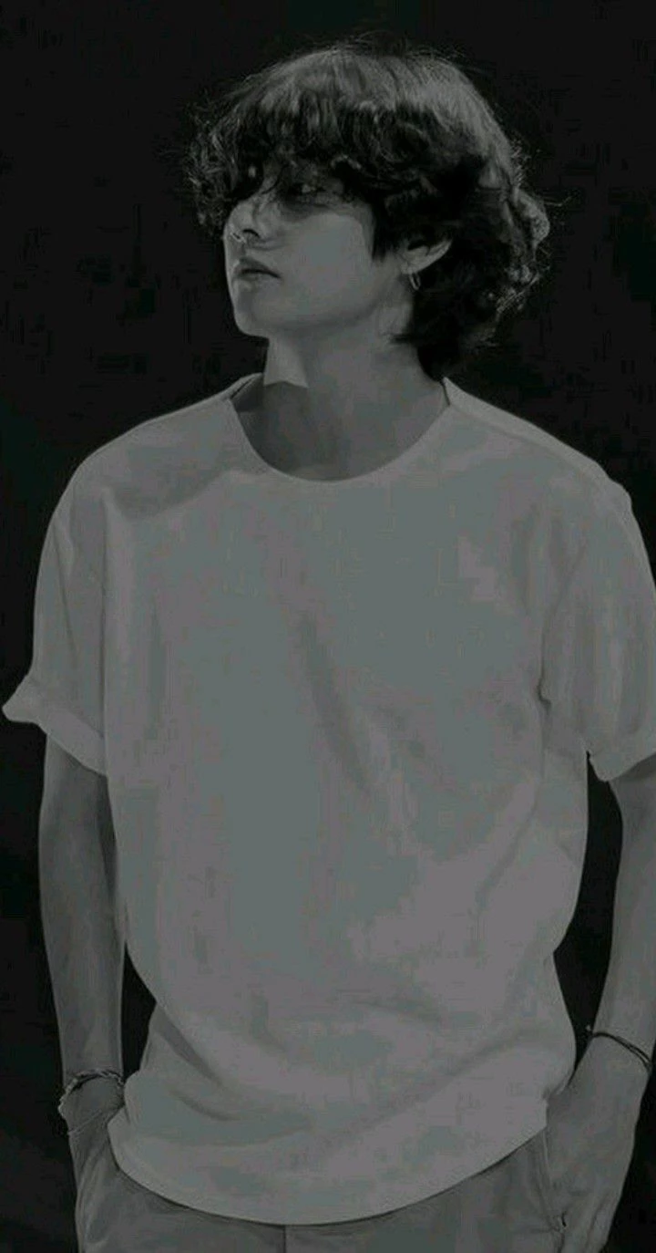 Kim taehyung thumbnail