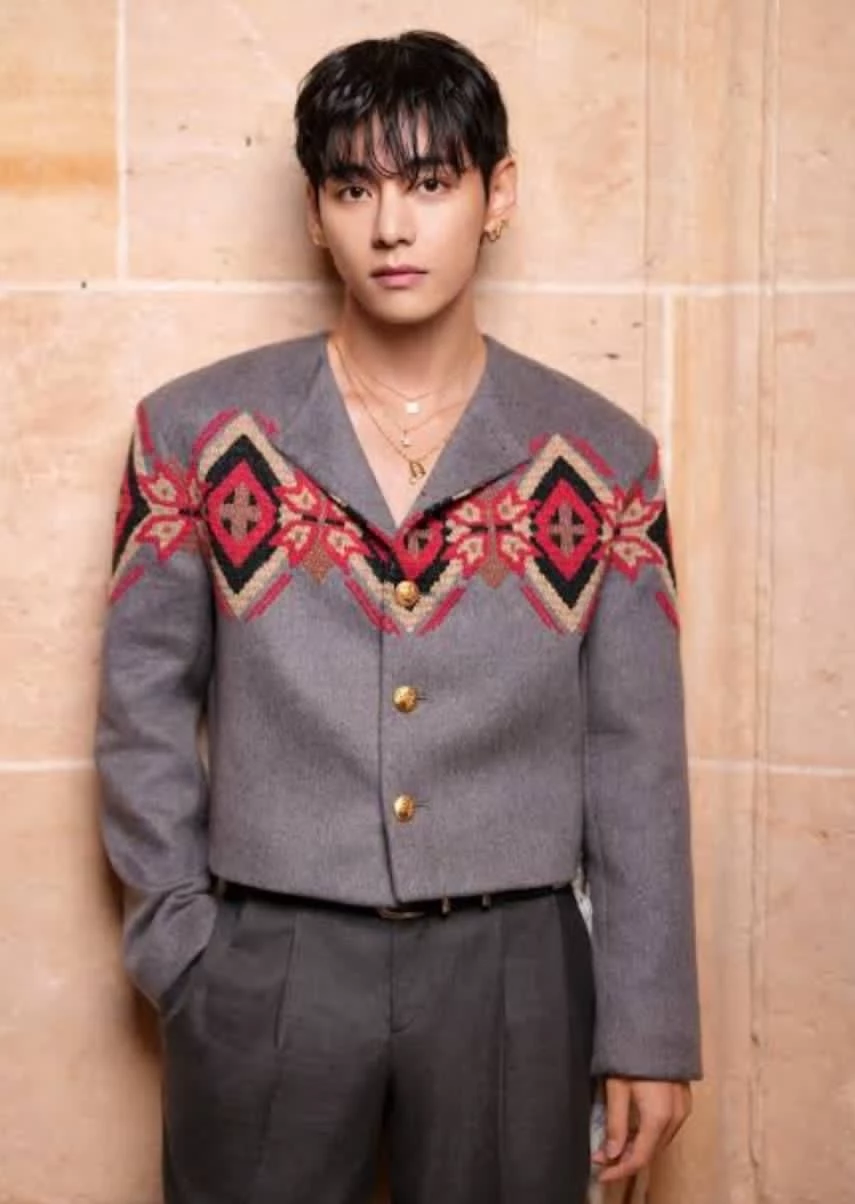 Kim taehyung  thumbnail