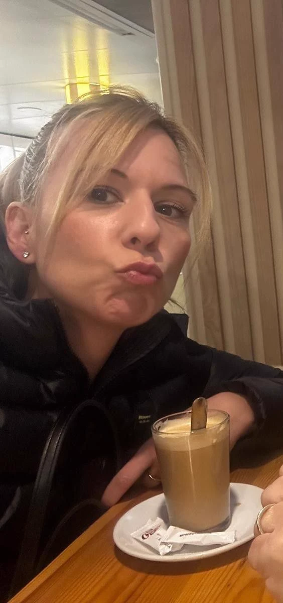 Laura thumbnail