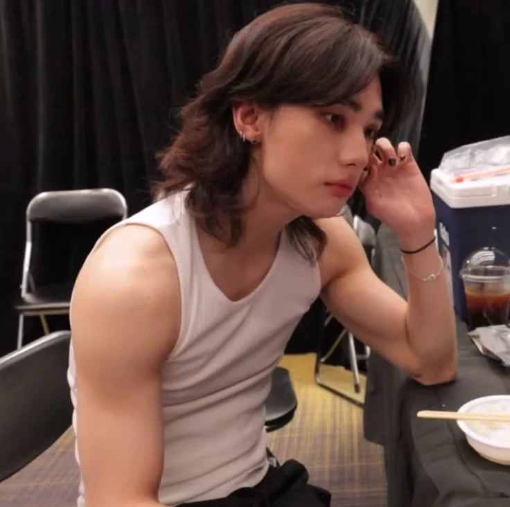 BL \|Hwang Hyunjin thumbnail