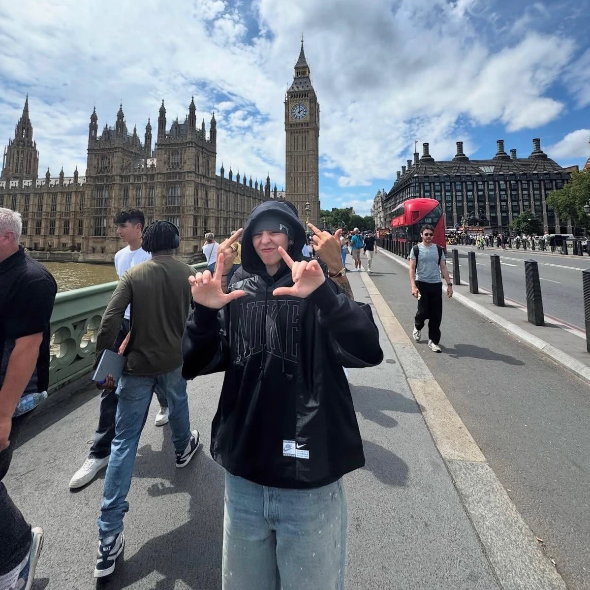 María Victoria thumbnail