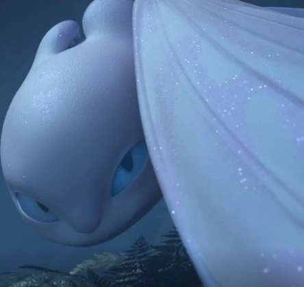 httyd but ur a light fury on the picture?!?! thumbnail