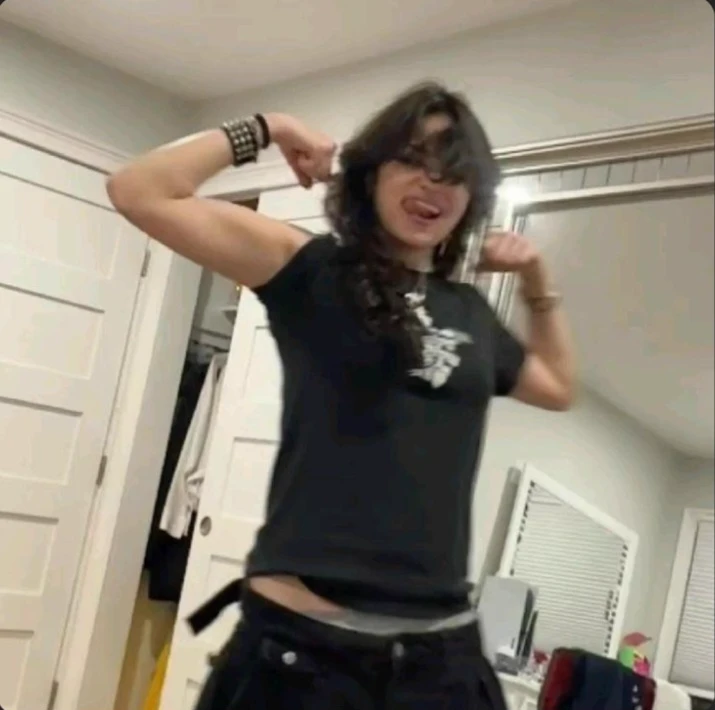 Val \| WLW, GL, MASC thumbnail