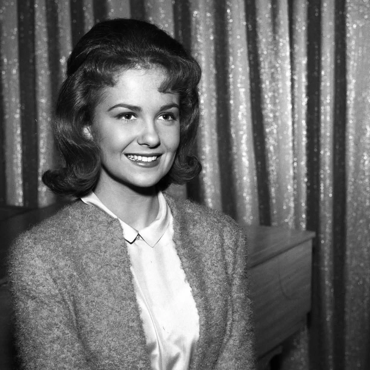 Shelley Fabares(MichelleAnaMariaFabares) Actriz y Cantante Estadounidense  thumbnail