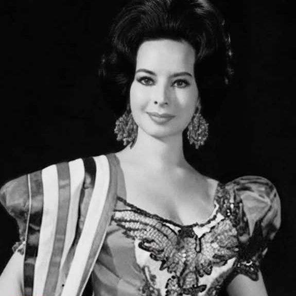 María De Los Angeles Loya Sáenz (The Spoiled One) Actress and Ranch Music Singer thumbnail