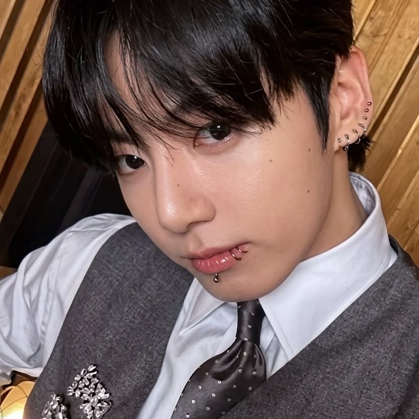 Jeon Jungkook thumbnail