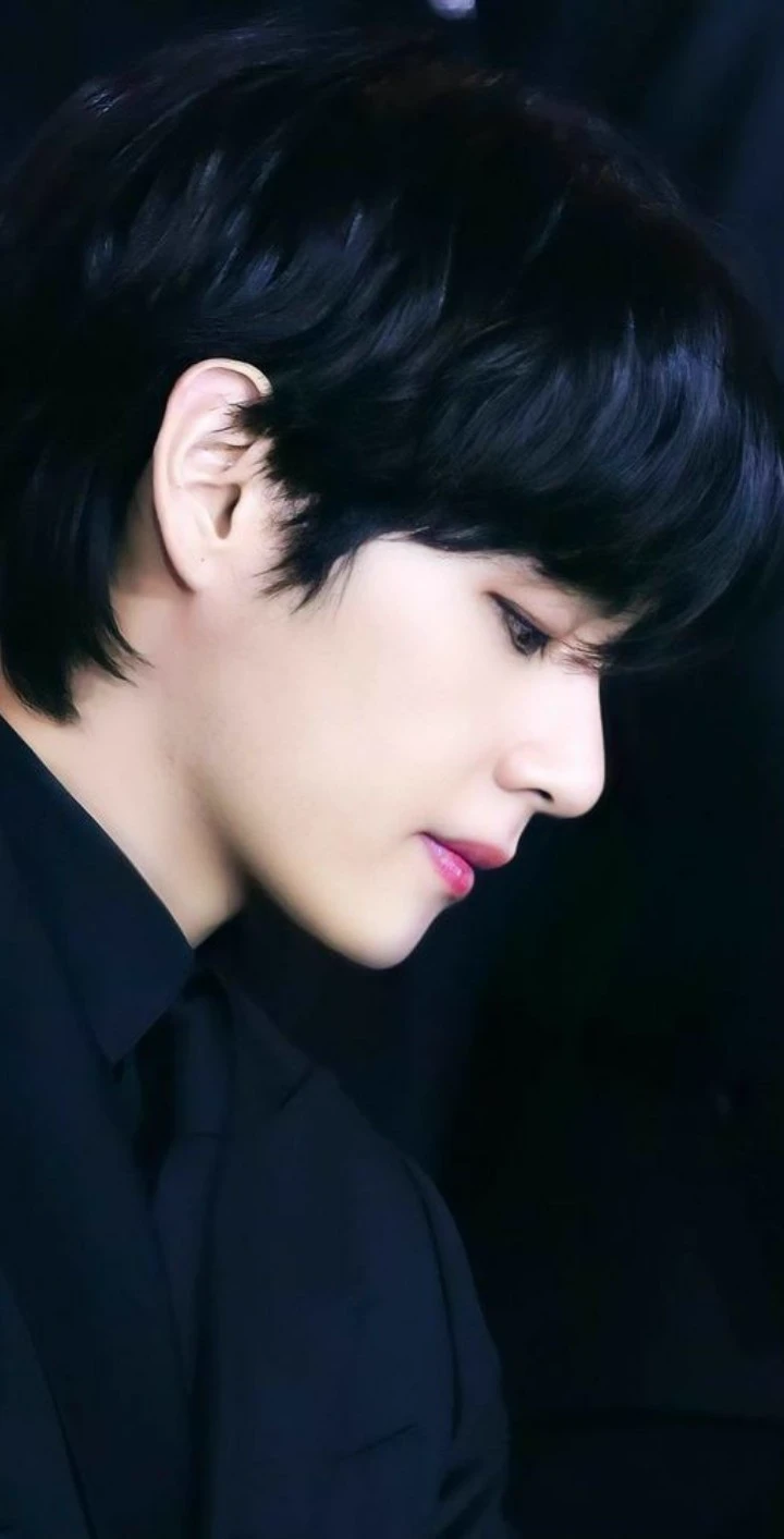 Kim Taehyung ≧◉◡◉≦ thumbnail