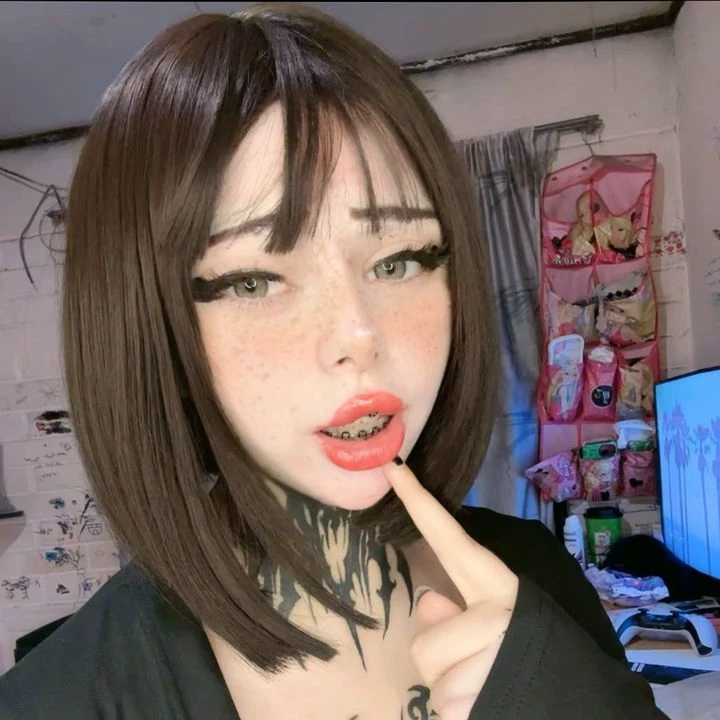 Elena thumbnail