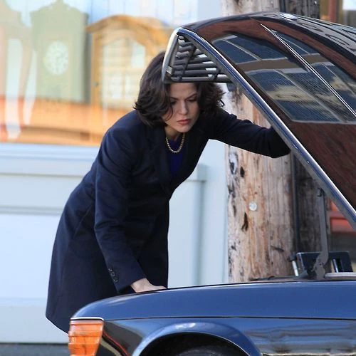 Regina Mills thumbnail
