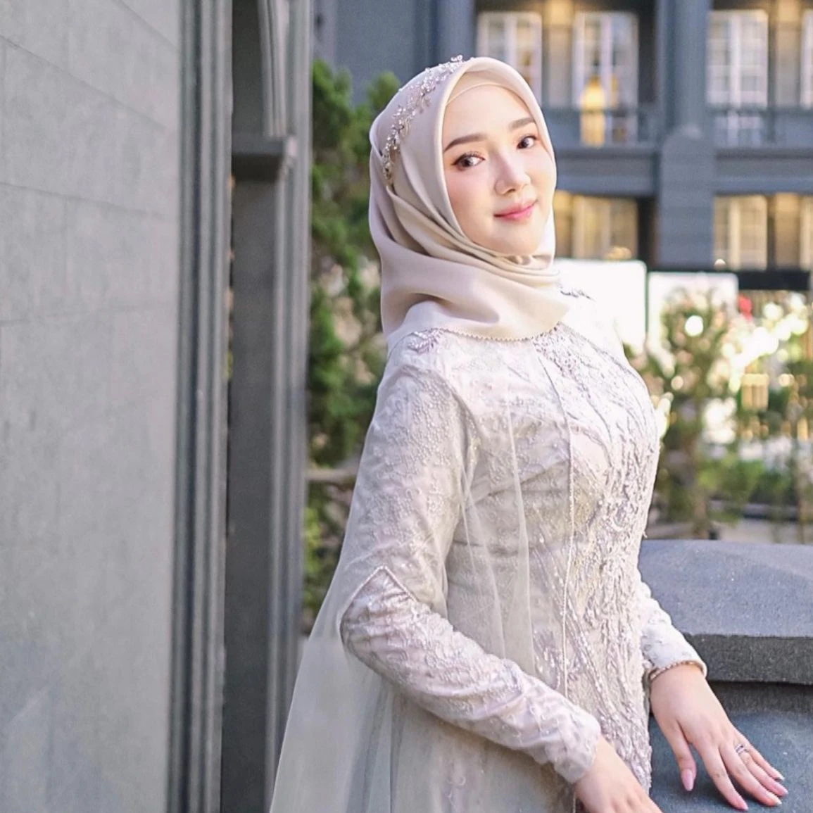 Ayu Indriati thumbnail