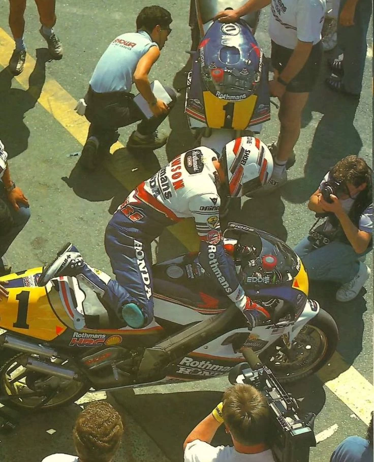 MOTOGP 2000S thumbnail