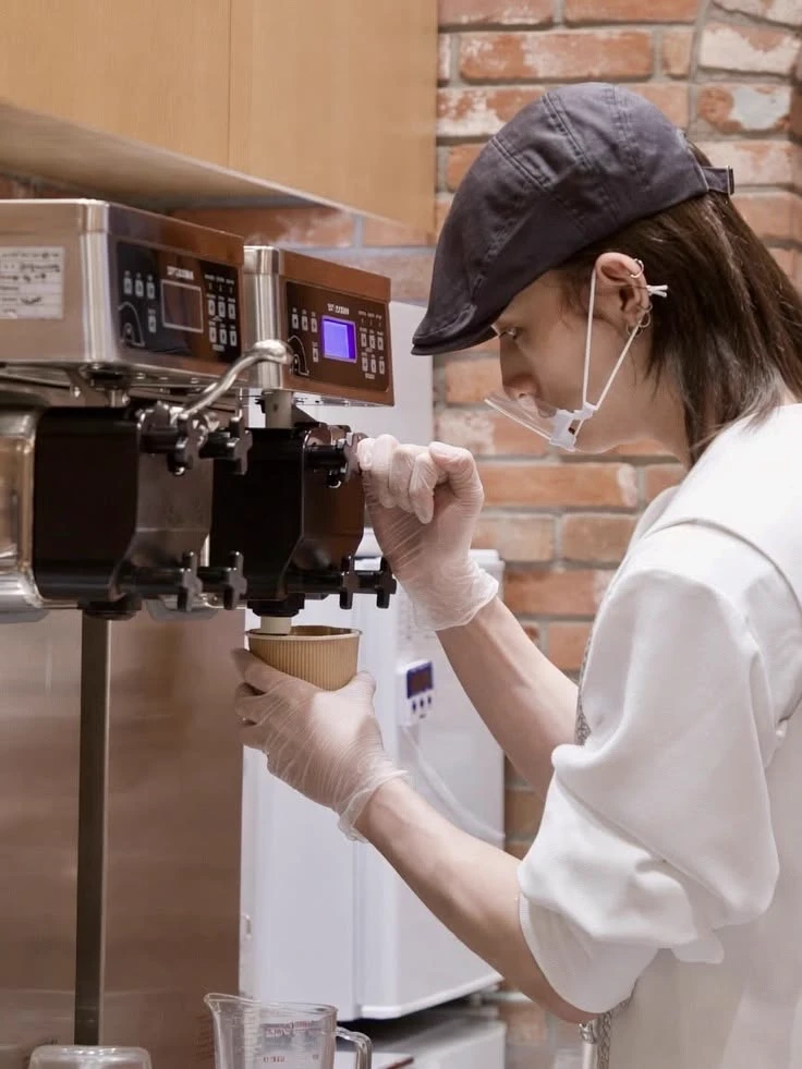 hyunjin thumbnail