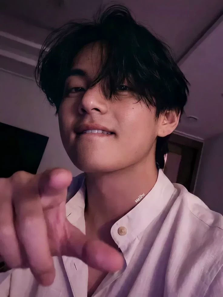 Kim Taehyung thumbnail