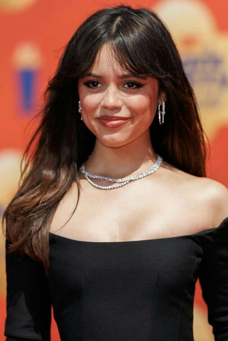 jenna ortega thumbnail