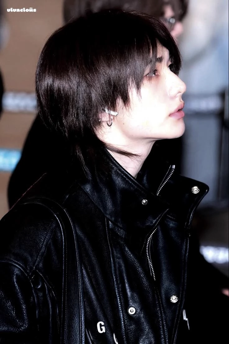 hwang Hyunjin thumbnail