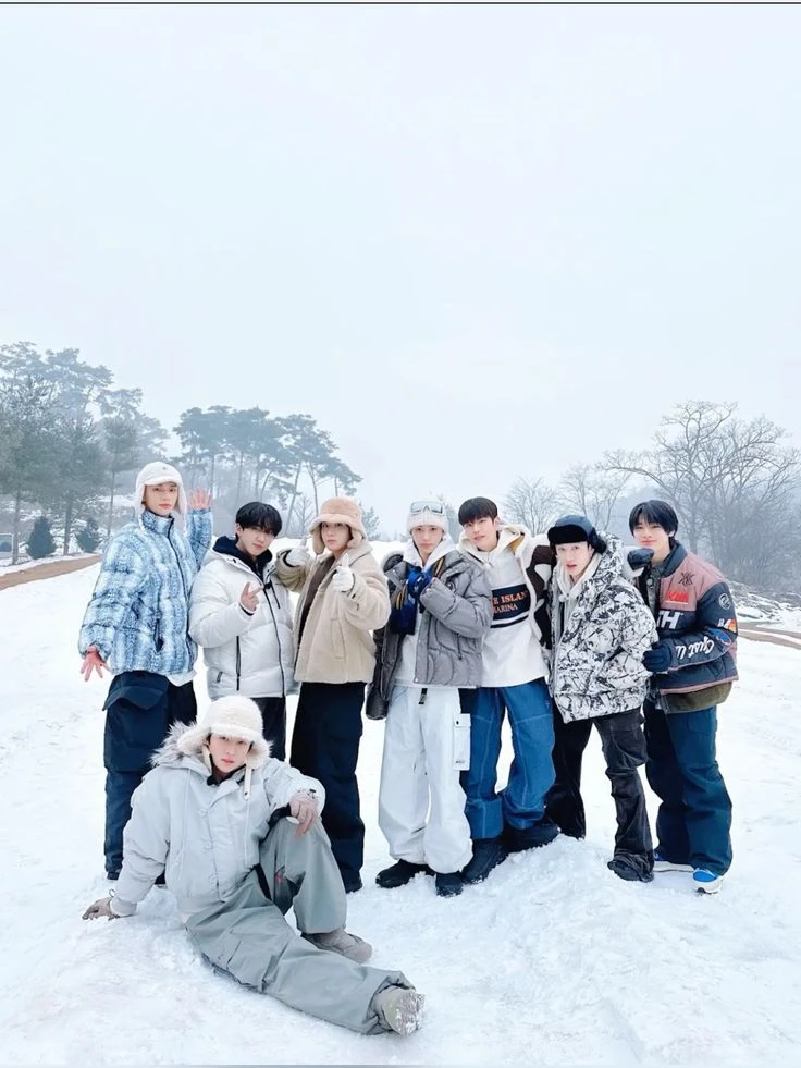 Stray Kids thumbnail