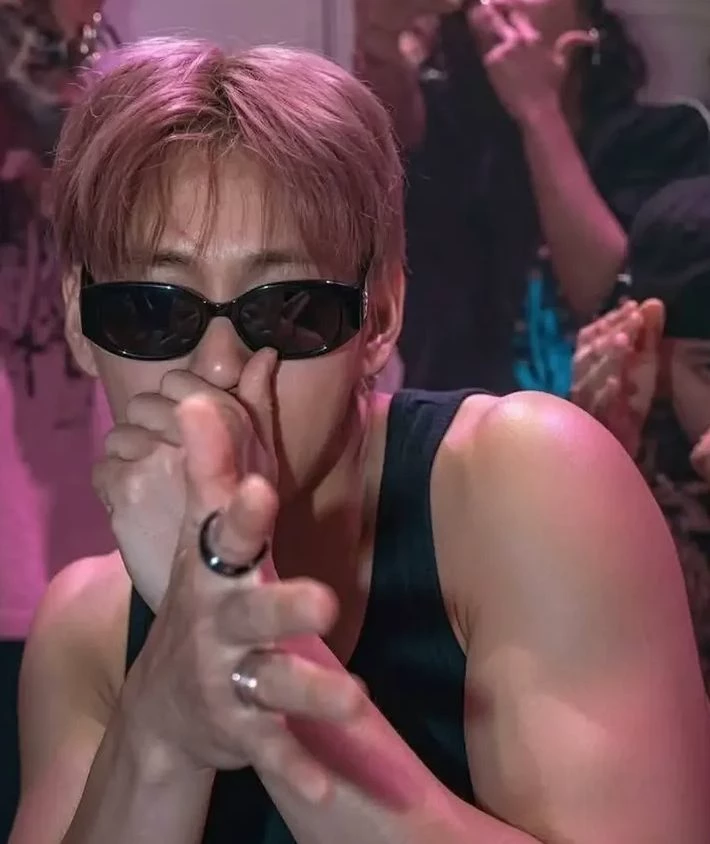 Kim Taehyung thumbnail