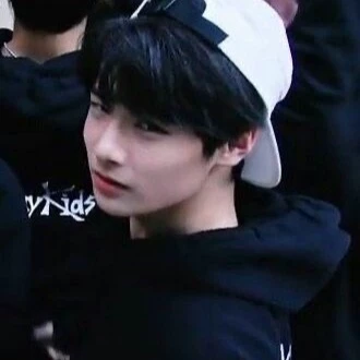 Yang Jeongin thumbnail